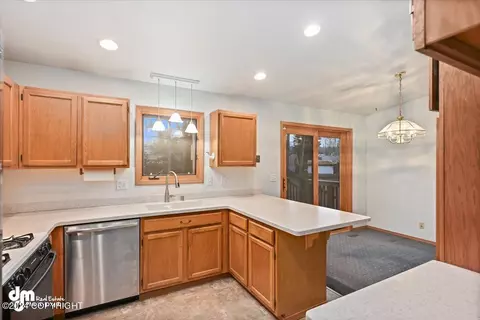 12657 Breckenridge Dr, Eagle River, AK 99577 photo 11