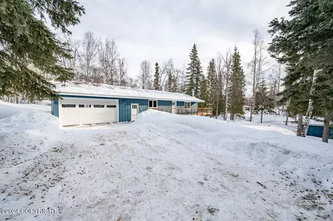 20232 David Ave, Eagle River, AK 99577