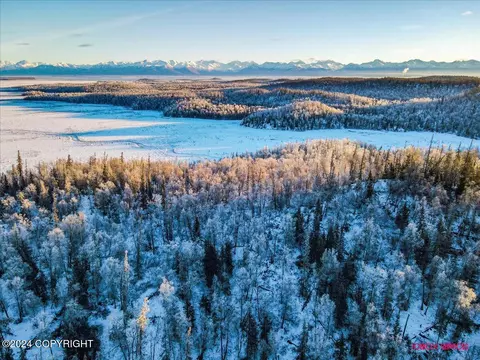 17497 S Dairy Loop, Wasilla, AK 99623