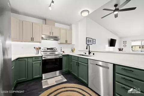 12040 Town Park Cir, Eagle River, AK 99577