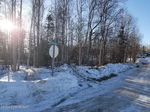 L6 B7 N Tanana Drive, Wasilla, AK 99654