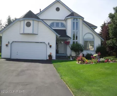 10644 Washington Cir, Anchorage, AK 99515