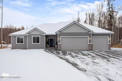 8526 E Wolf Creek Rd, Wasilla, AK 99654