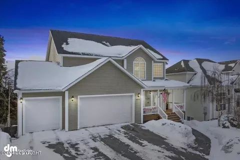 20526 Williamsburg Dr, Eagle River, AK 99577