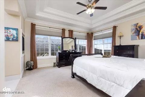 Bedroom - 20526 Williamsburg Dr, Eagle River, AK 99577 photo 2 of 11