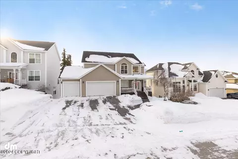 Exterior - 20526 Williamsburg Dr, Eagle River, AK 99577 photo 7 of 9