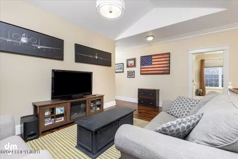 Living - 20526 Williamsburg Dr, Eagle River, AK 99577 photo 6 of 6