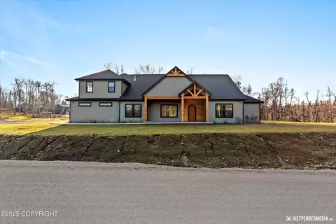 1691 S Corwin Ln, Wasilla, AK 99654