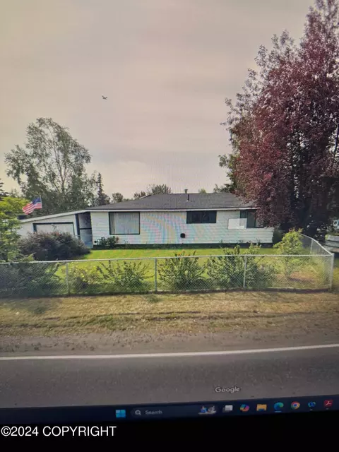 2948 Turnagain St, Anchorage, AK 99517