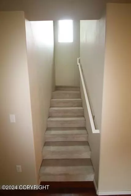17306 N Juanita Loop, Eagle River, AK 99577 photo 7