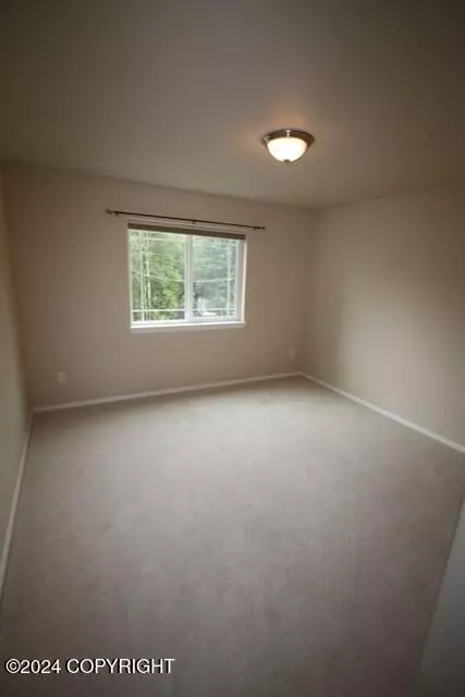 17306 N Juanita Loop, Eagle River, AK 99577 photo 9
