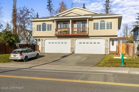 7329 E 6th Ave # 2, Anchorage, AK 99504 photo 1