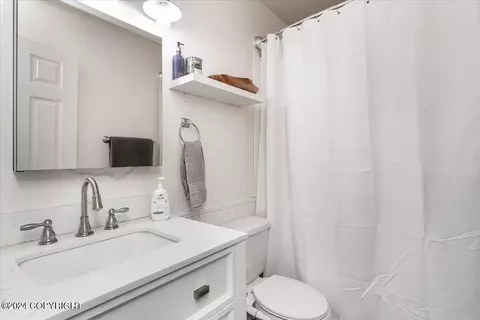 Bath - 3338 Dundee Loop, North Pole, AK 99705 photo 1 of 1