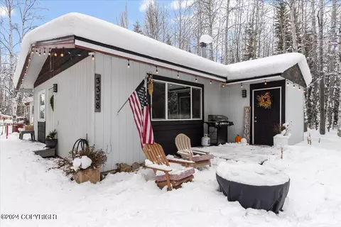 Exterior - 3338 Dundee Loop, North Pole, AK 99705 photo 2 of 7