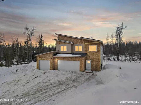 8885 W Warbler St, Wasilla, AK 99623