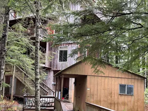 772 Amundsen Way, Ketchikan, AK 99901