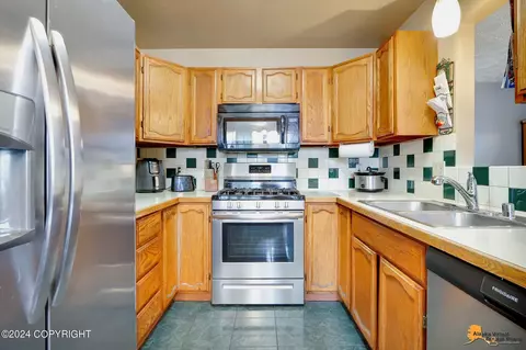 1029 Fred Cir, Anchorage, AK 99515