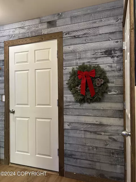 Entry Way - 11061 Hannah Jane Pl # 2, Eagle River, AK 99577 photo 7 of 9