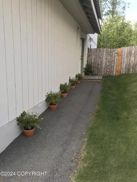 Exterior - 11061 Hannah Jane Pl # 2, Eagle River, AK 99577 photo 16 of 21
