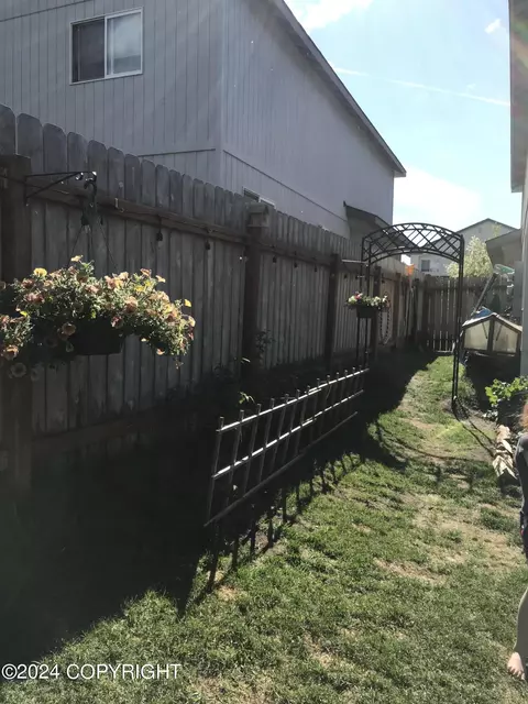 Exterior - 11061 Hannah Jane Pl # 2, Eagle River, AK 99577 photo 17 of 21
