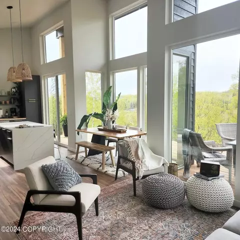 1501 E Valley Side Cir, Wasilla, AK 99654