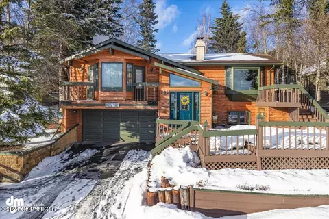 9600 Arlene Dr, Anchorage, AK 99502