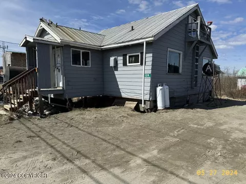 139 Blackberry St, Bethel, AK 99559