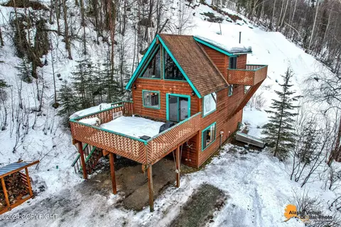 18854 Mountain Rd, Chugiak, AK 99567