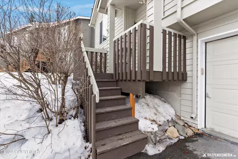 18831 Katelyn Cir, Eagle River, AK 99577 photo 3