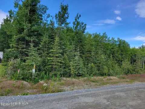 L9b1 Snipe Avenue, Soldotna, AK 99669