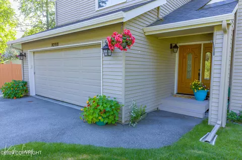 10918 Suneagle Cir, Eagle River, AK 99577 photo 9
