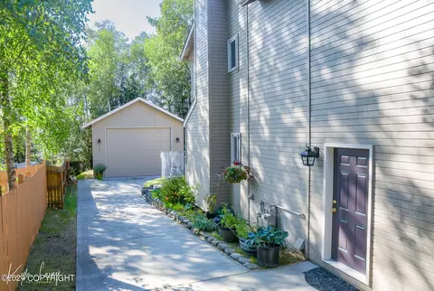 10918 Suneagle Cir, Eagle River, AK 99577 photo 12