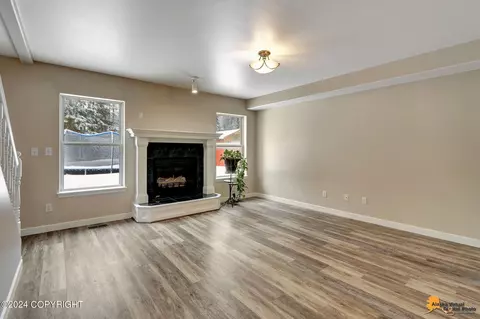 Living - 8331 Berry Patch Dr, Anchorage, AK 99502 photo 3 of 6