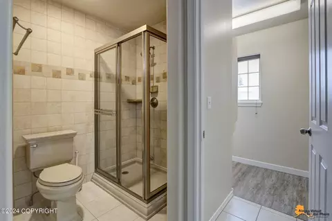 Bath - 8331 Berry Patch Dr, Anchorage, AK 99502 photo 2 of 5