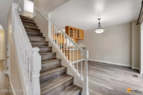 Entry Way - 8331 Berry Patch Dr, Anchorage, AK 99502 photo 2 of 3