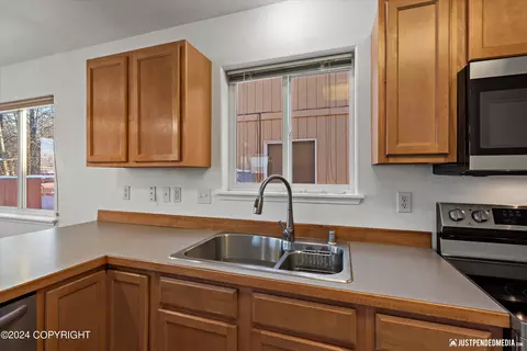 6901 Creekview Loop # 5, Anchorage, AK 99507 photo 14