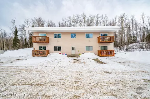 225 E Stonehaven Cir, Wasilla, AK 99654
