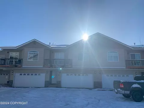 4002 Lakehurst Cir # 6, Anchorage, AK 99502
