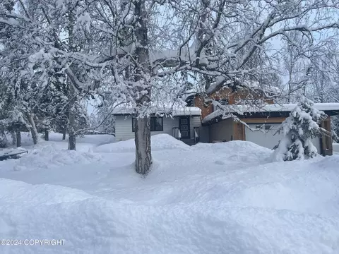 4351 Zodiak Dr, Anchorage, AK 99507