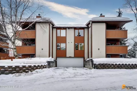 7232 Foxridge Cir # 9-E, Anchorage, AK 99518