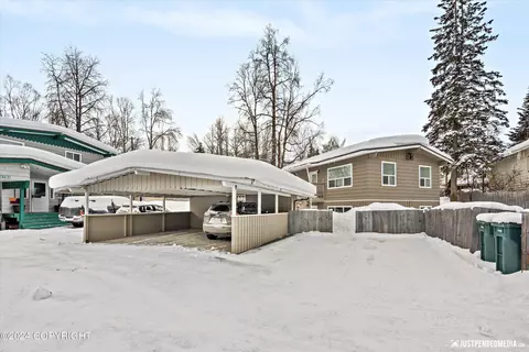 2798 Valleywood Dr, Anchorage, AK 99517