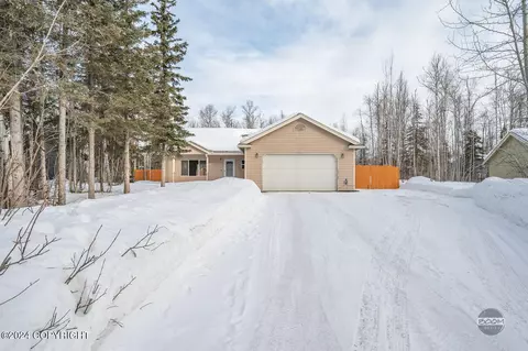 6921 W Troy Pl, Wasilla, AK 99623
