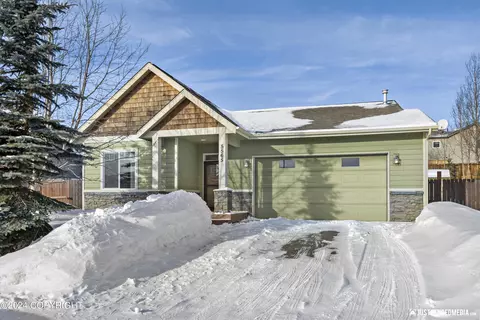 5565 Grand Teton Loop, Anchorage, AK 99502