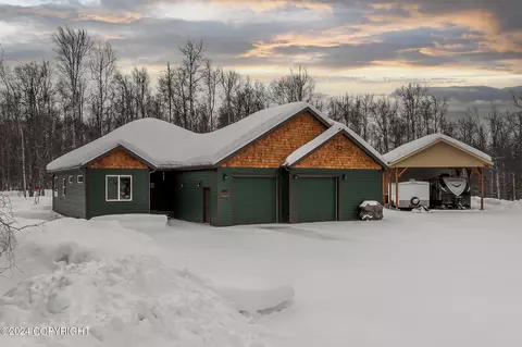6682 S Rains Dr, Big Lake, AK 99652