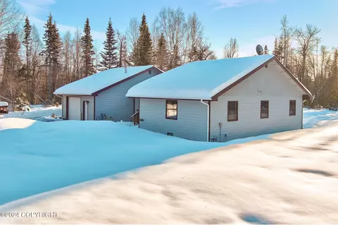 51895 Trader John St, Nikiskinorth Kenai, AK 99635