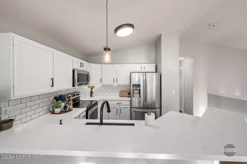 20224 Glacier Park Cir, Eagle River, AK 99577 photo 15
