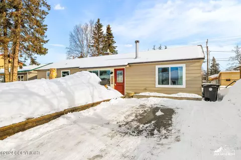 1831 Aleutian St, Anchorage, AK 99508
