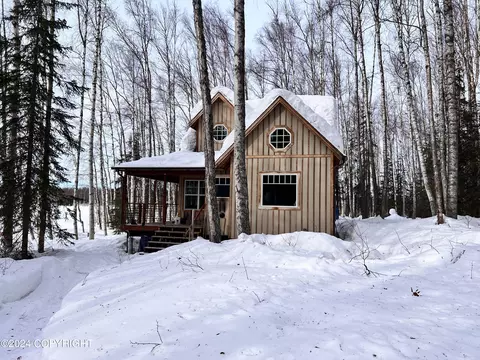 11424 Crystal Lake Rd, Willow, AK 99688