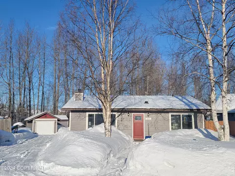 6631 Teshlar Dr, Anchorage, AK 99507