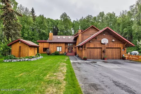 27947 Raven Ct, Chugiak, AK 99567